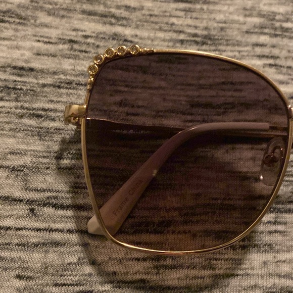 2 Pairs of Fashion Sunglasses Oversized Geometric Square Shaped Frames Gold-Tone - Picture 12 of 15